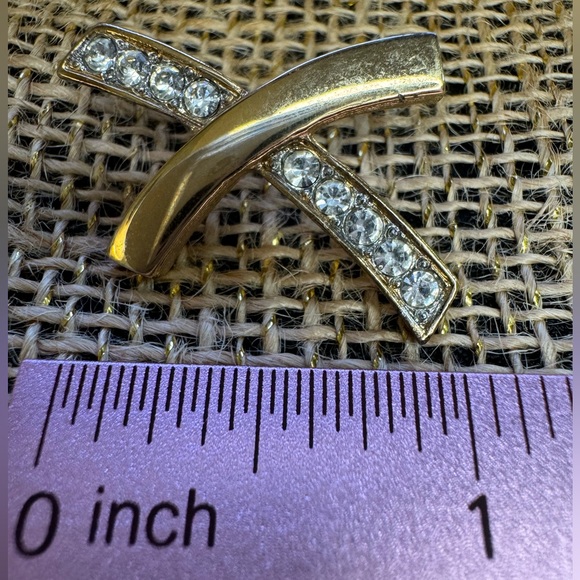 Vintage STATEMENT Earrings Designer Unsigned Gold Tone XOXO - Picture 17 of 17